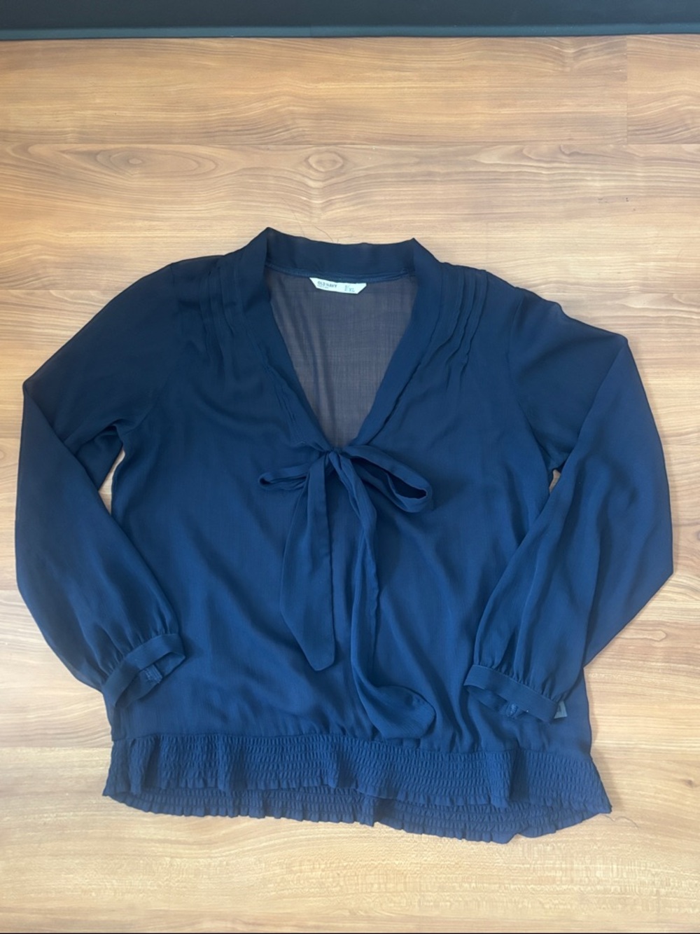 Old Navy Navy Tie-Front V-Neck Blouse